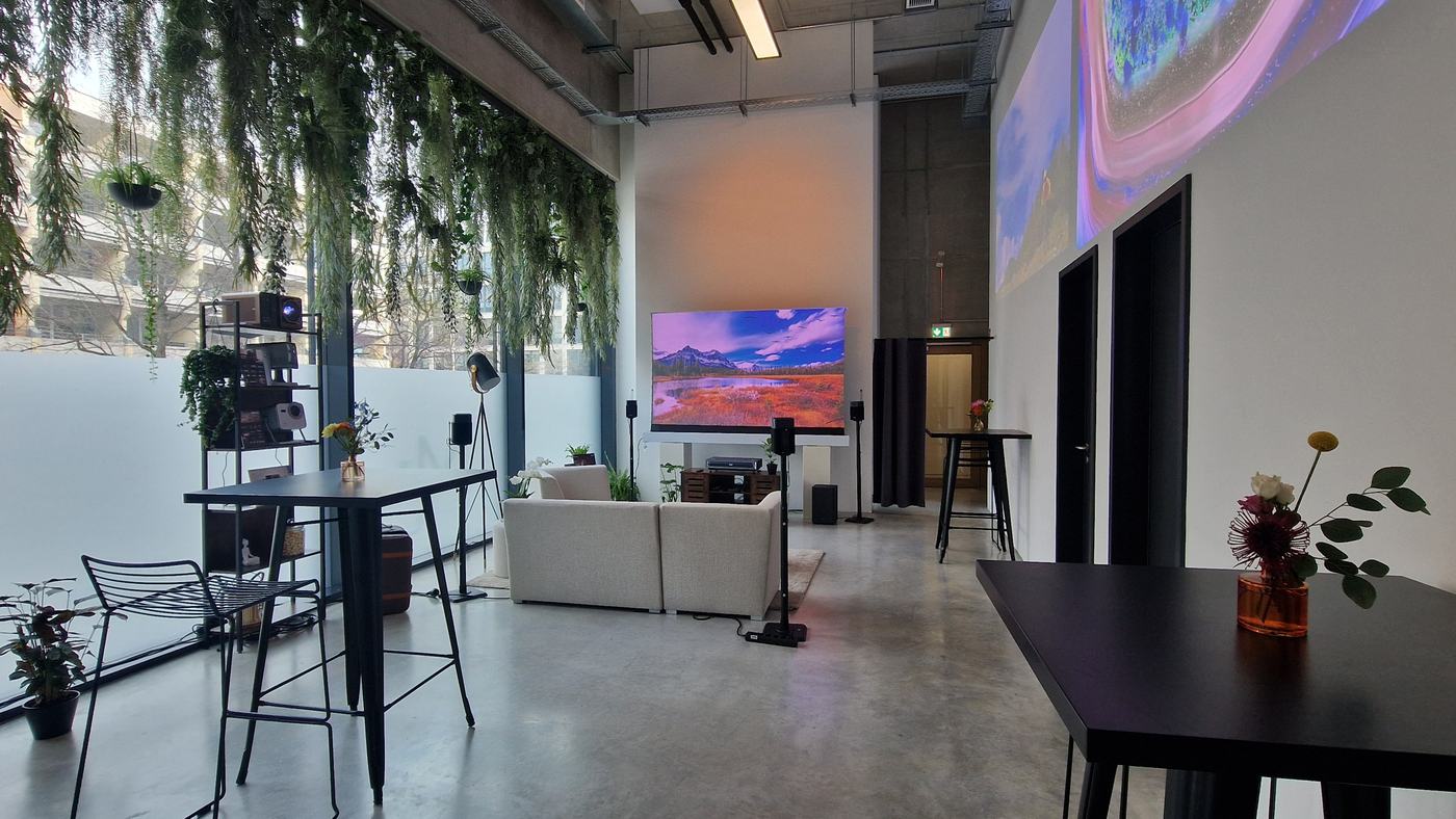 Lounge- und Barbereich der M8 eventfactory
